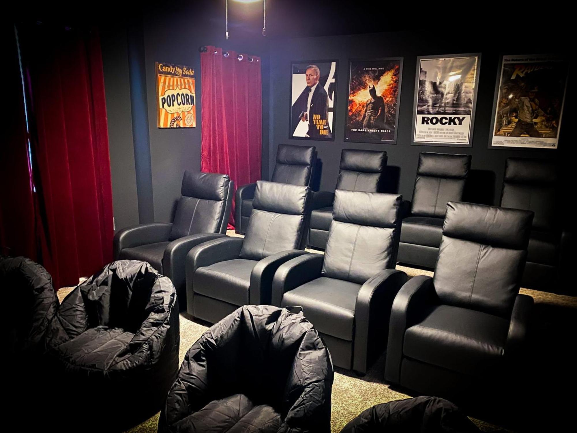 Magical Family Vacation Home Near Disney World At Storey Lake, Star Wars Gameroom, Pool, Theater, Mickey Slide, Sleeps Up To 28 Kissimmee Bagian luar foto